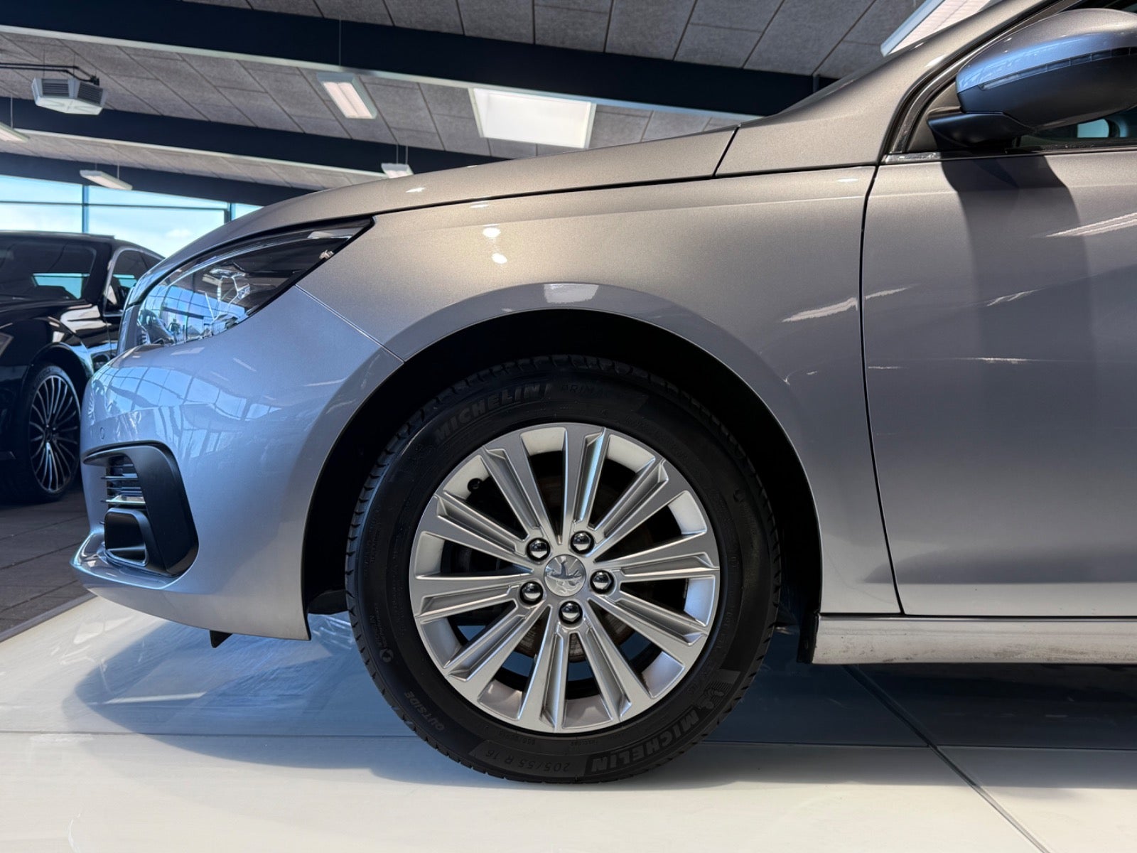 Billede af Peugeot 308 1,6 BlueHDi 120 Allure Sky
