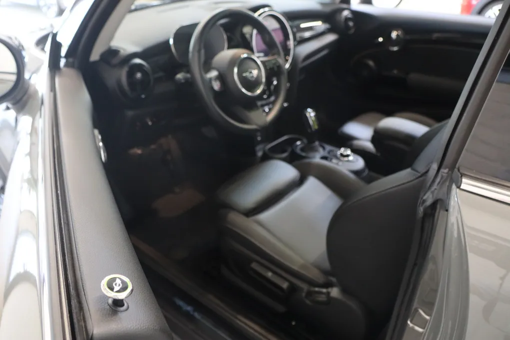 MINI Cooper SE Camden Edition