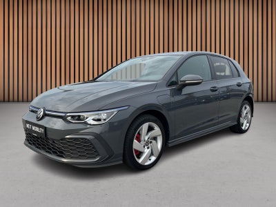 VW Golf VIII 1,4 GTE DSG 5d