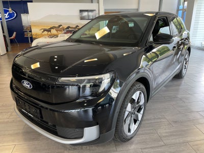 Ford Explorer Premium Extended Range  