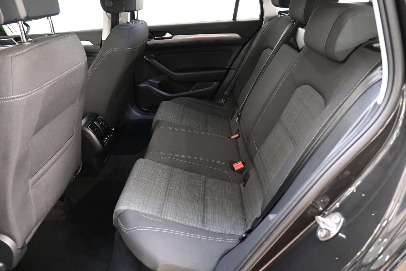 VW Passat TSi 150 Business+ Variant DSG