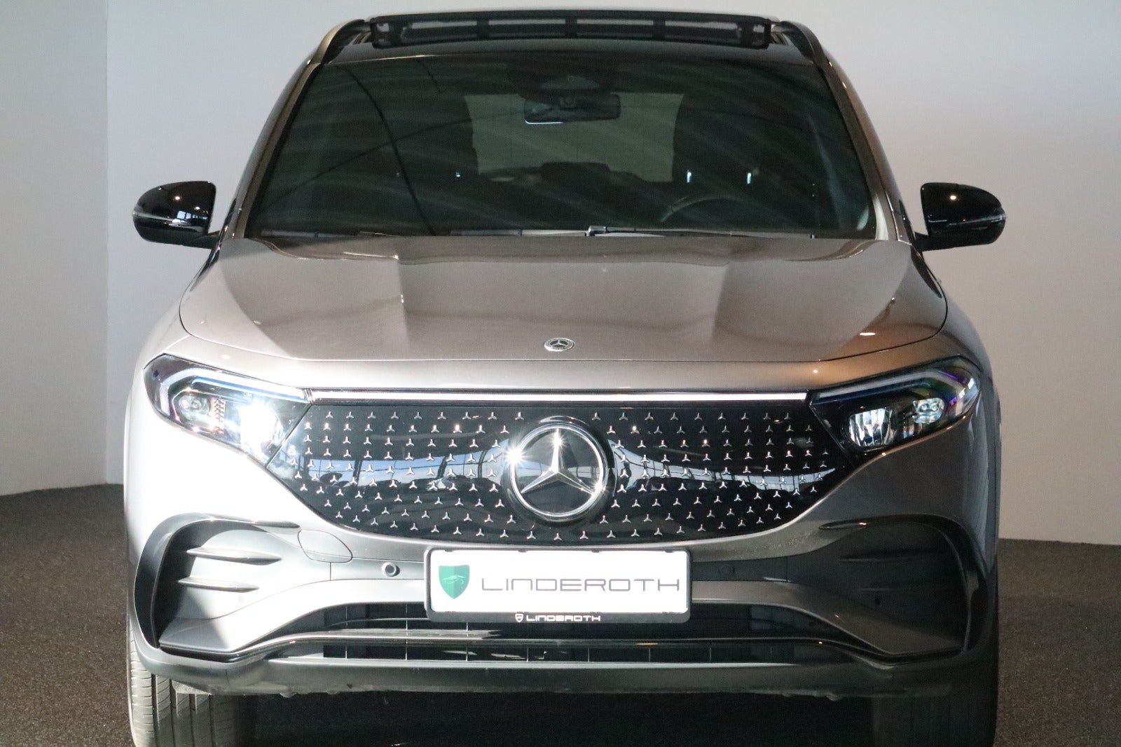 Mercedes EQA250+ AMG Line 5d - 3