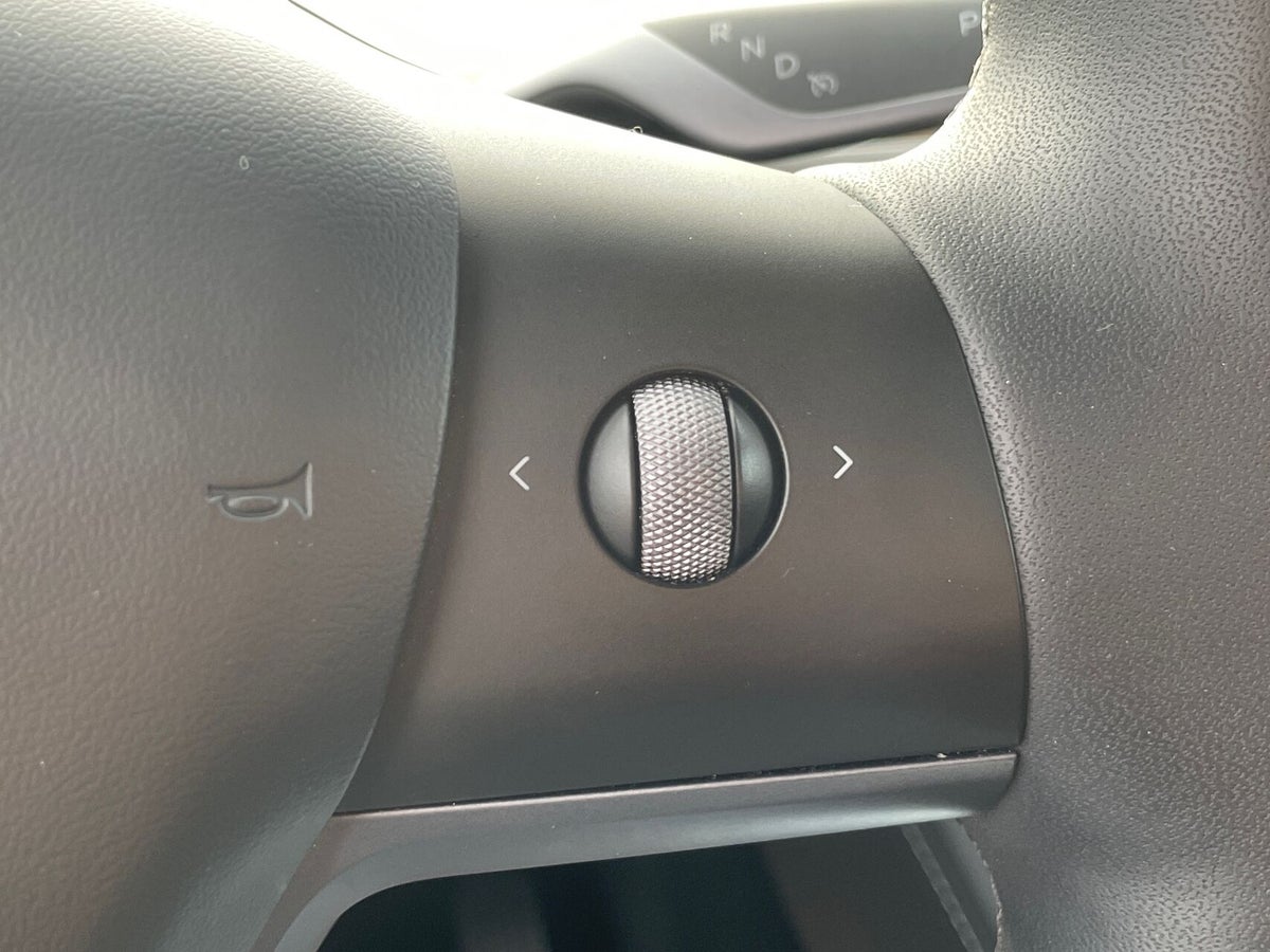 Tesla Model Y Long Range AWD billede 18