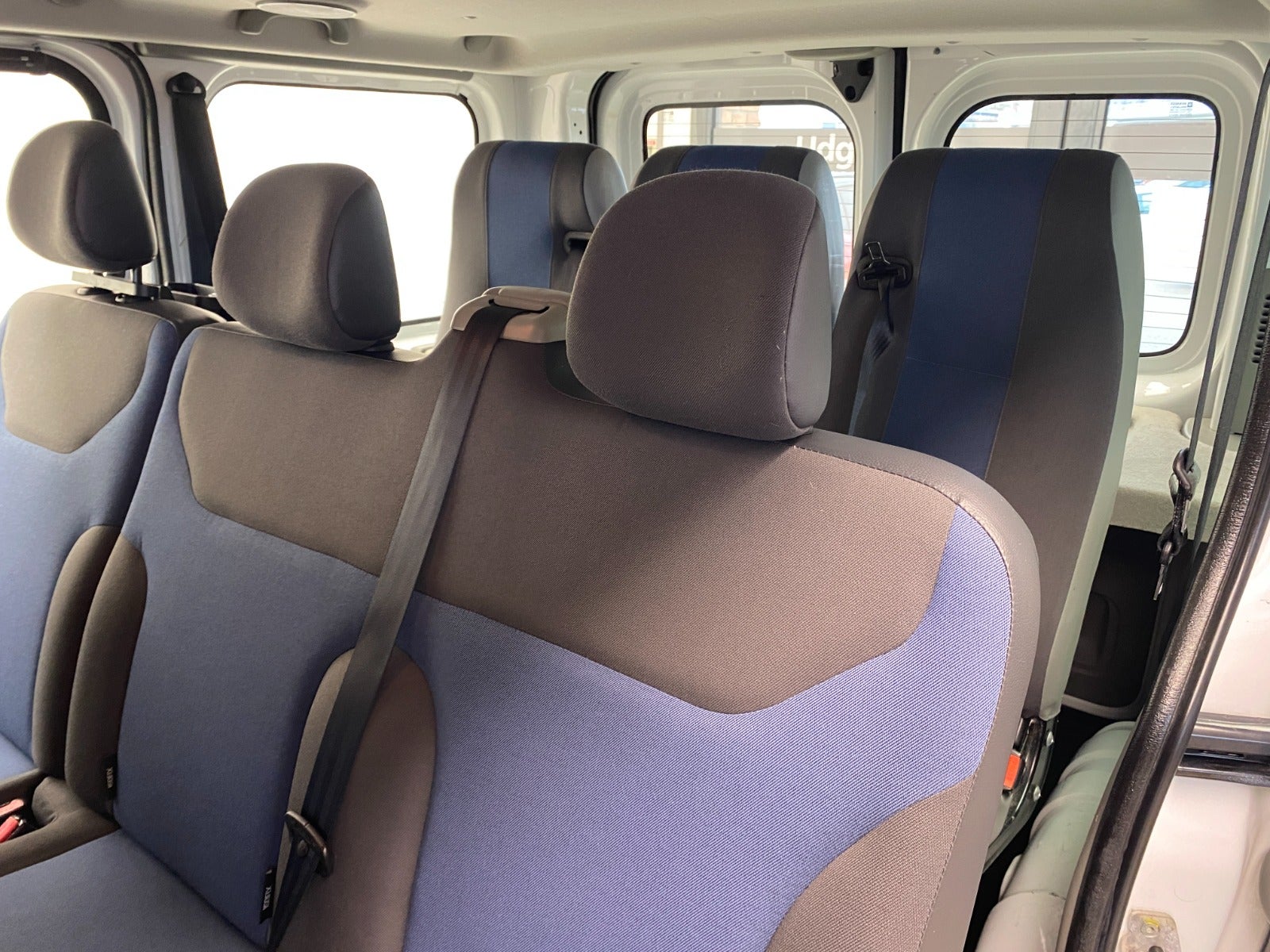 Billede af Renault Trafic T27 2,0 dCi 115 L1H1 Kombi