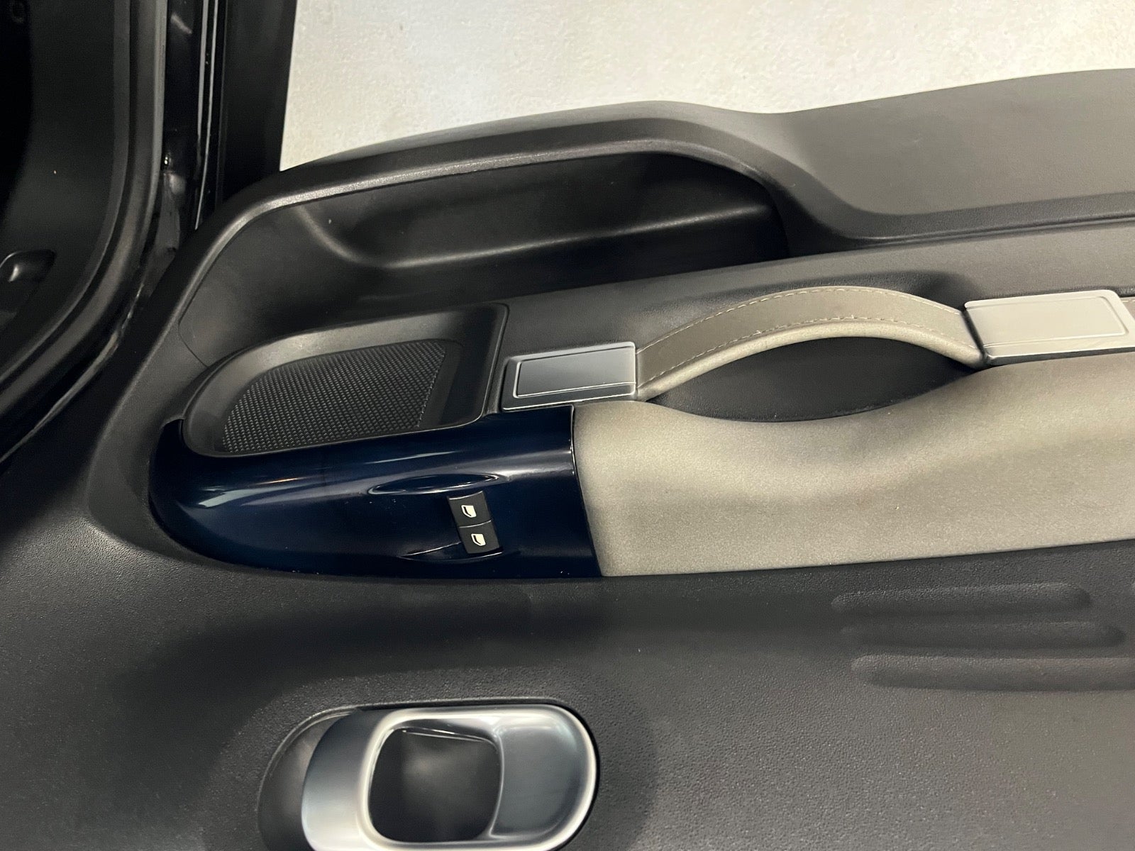 Billede af Citroën C4 Cactus 1,2 PureTech 110 Iconic EAT6 Van