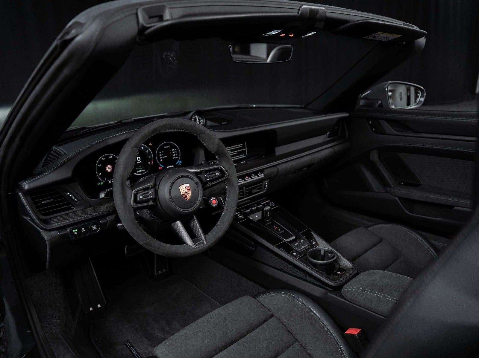 Gallery image 16 of 18