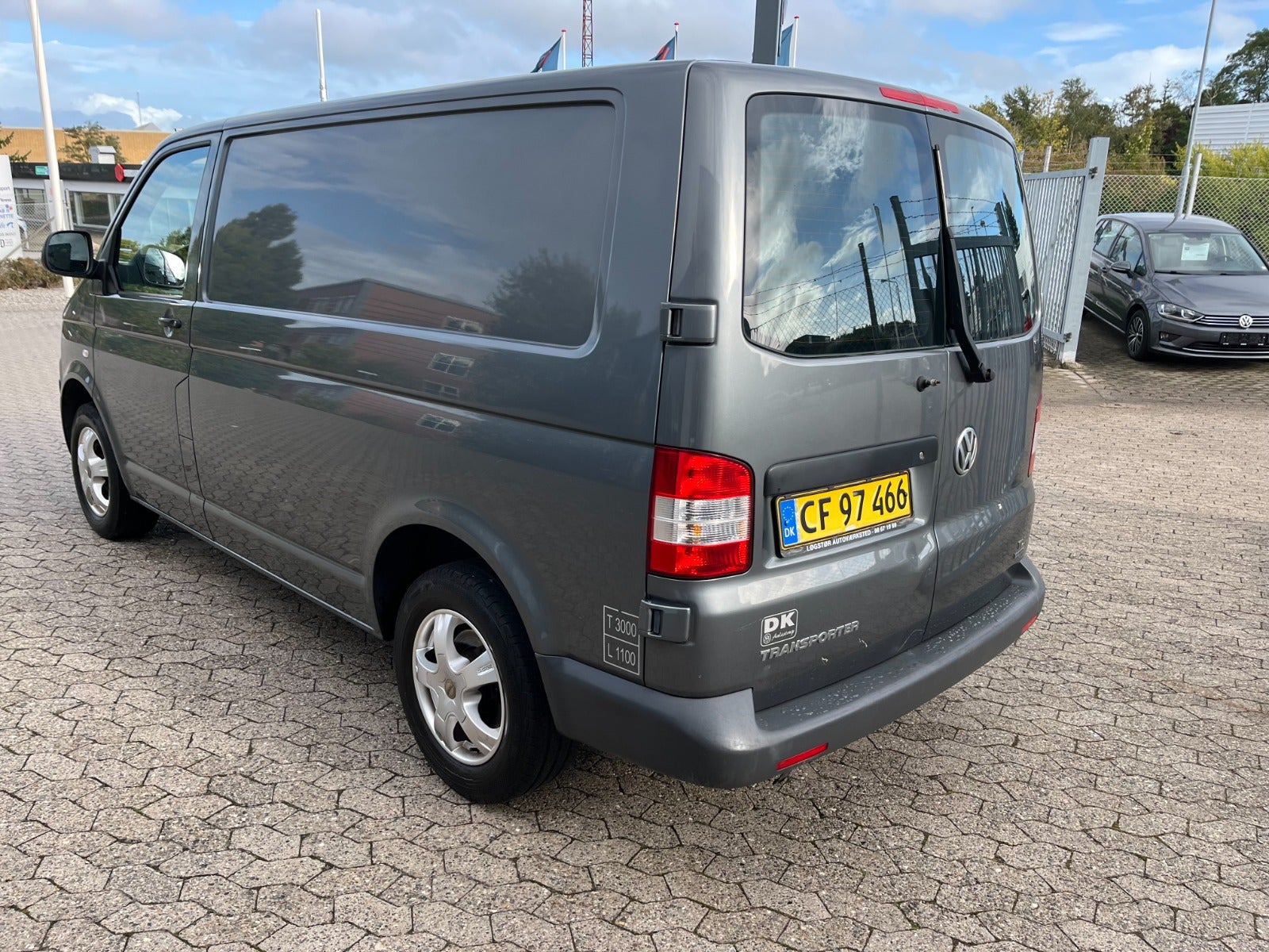Billede af VW Transporter 2,0 TDi 84 Kassevogn kort