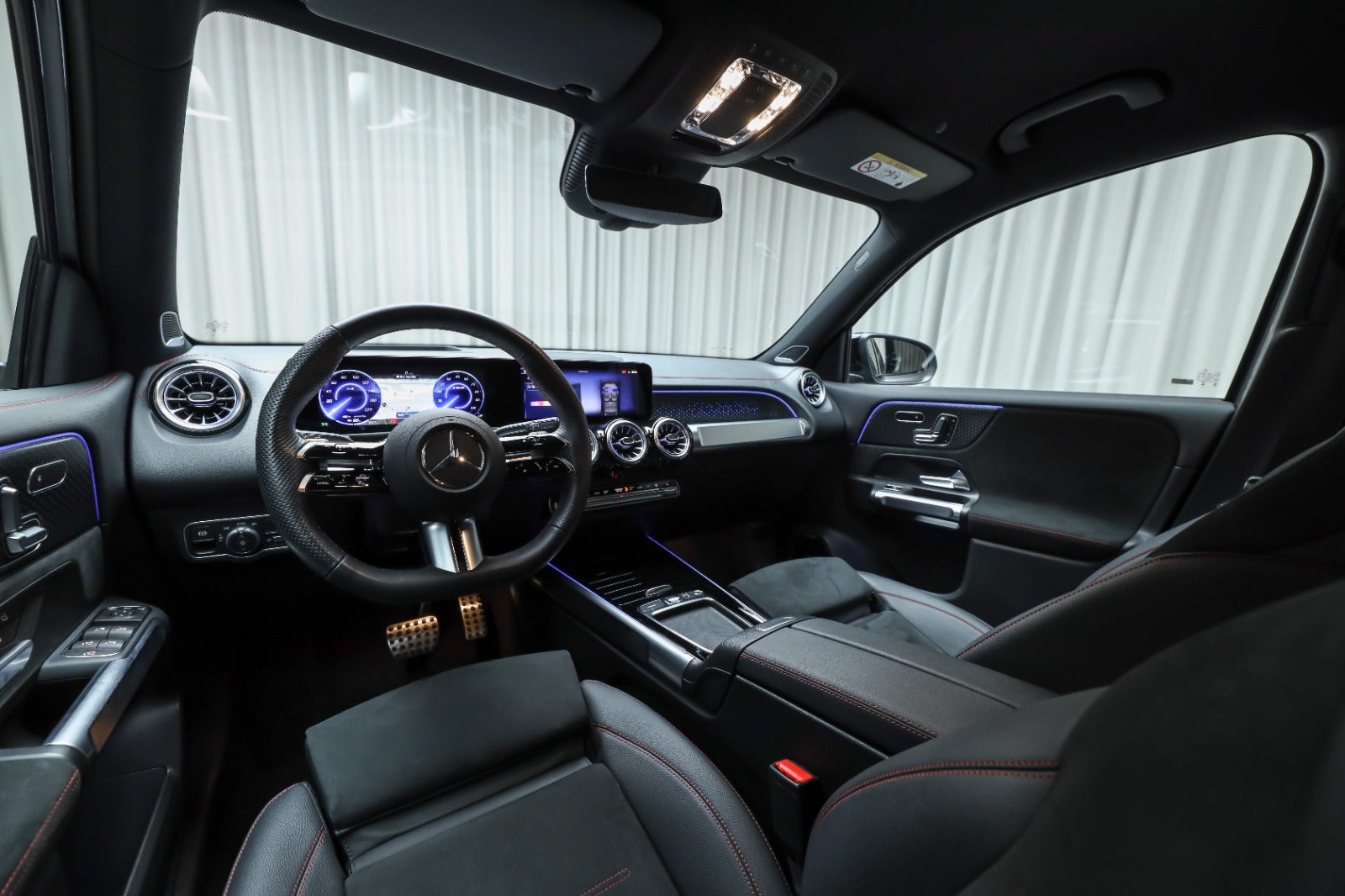Mercedes-Benz EQB 250+ (4/8)