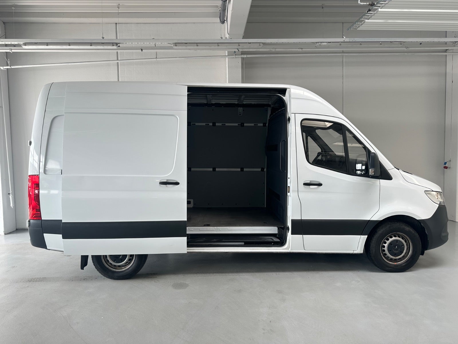 Billede af Mercedes Sprinter 317 2,0 CDi A2 Kassevogn aut. RWD