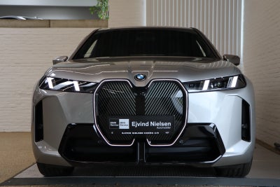 BMW iX xDrive45 M-Sport