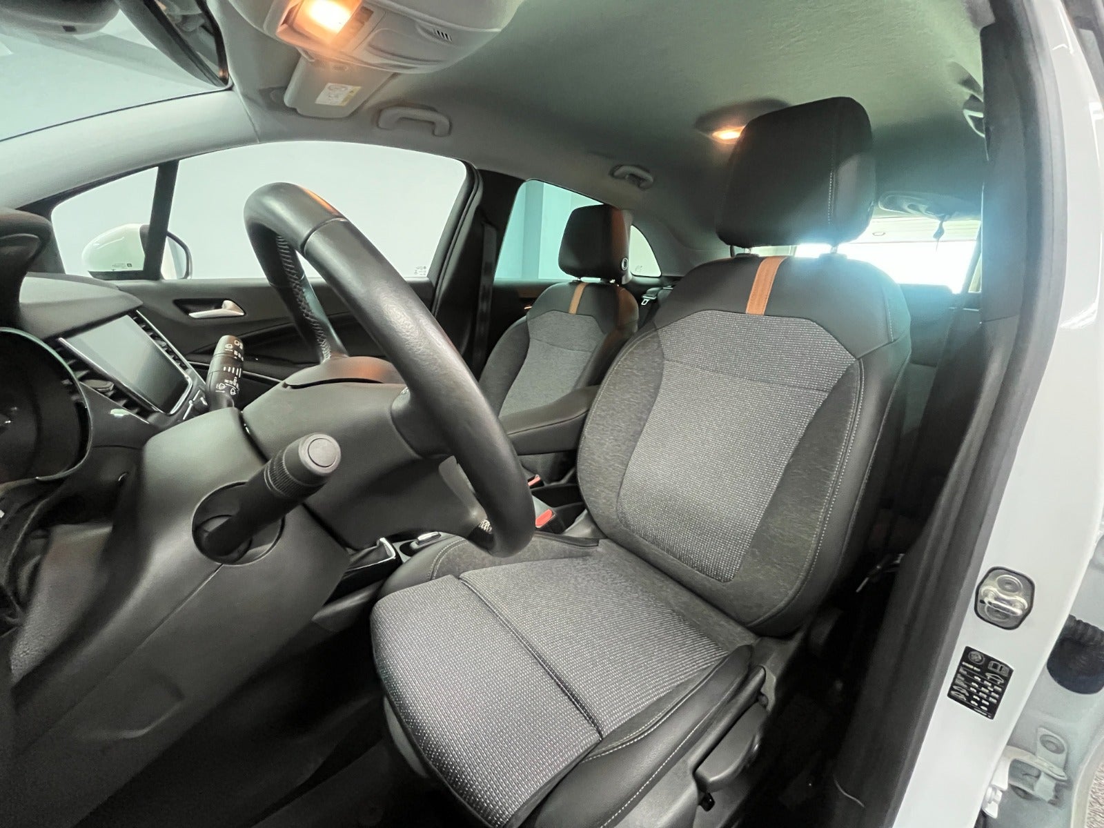 Billede af Opel Crossland 1,2 T 110 Sport