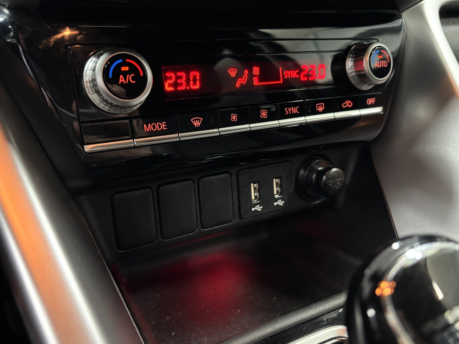 Billede af Mitsubishi Eclipse Cross 2,4 PHEV Sport Tech CVT 4WD