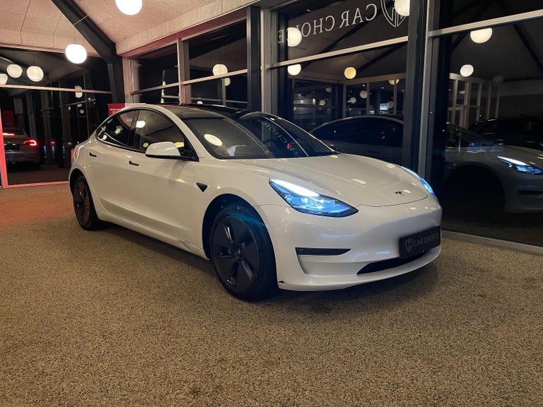 Tesla Model 3 Long Range RWD