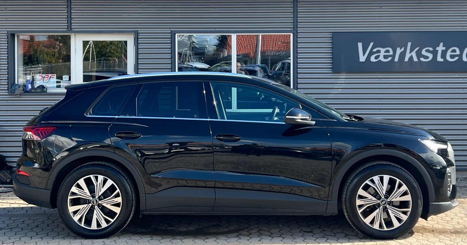 Audi Q4 e-tron Attitude