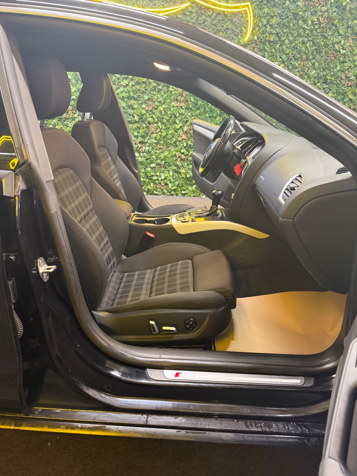 Billede af Audi A5 1,8 TFSi 144 S-line Sportback Multitr.