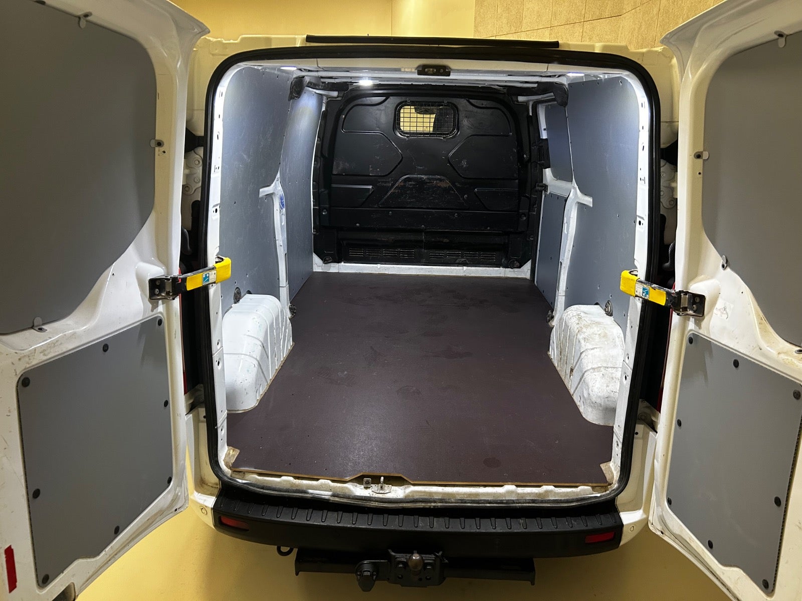 Billede af Ford Transit Custom 300L 2,0 TDCi 130 Trend