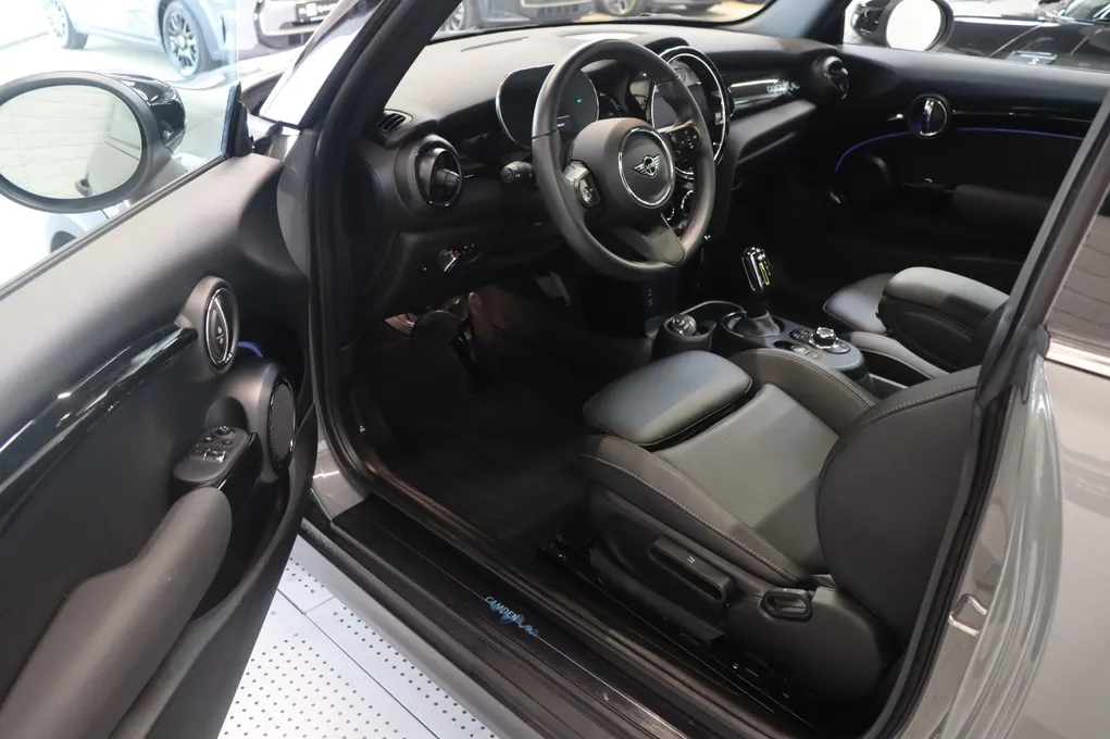 MINI Cooper SE Camden Edition