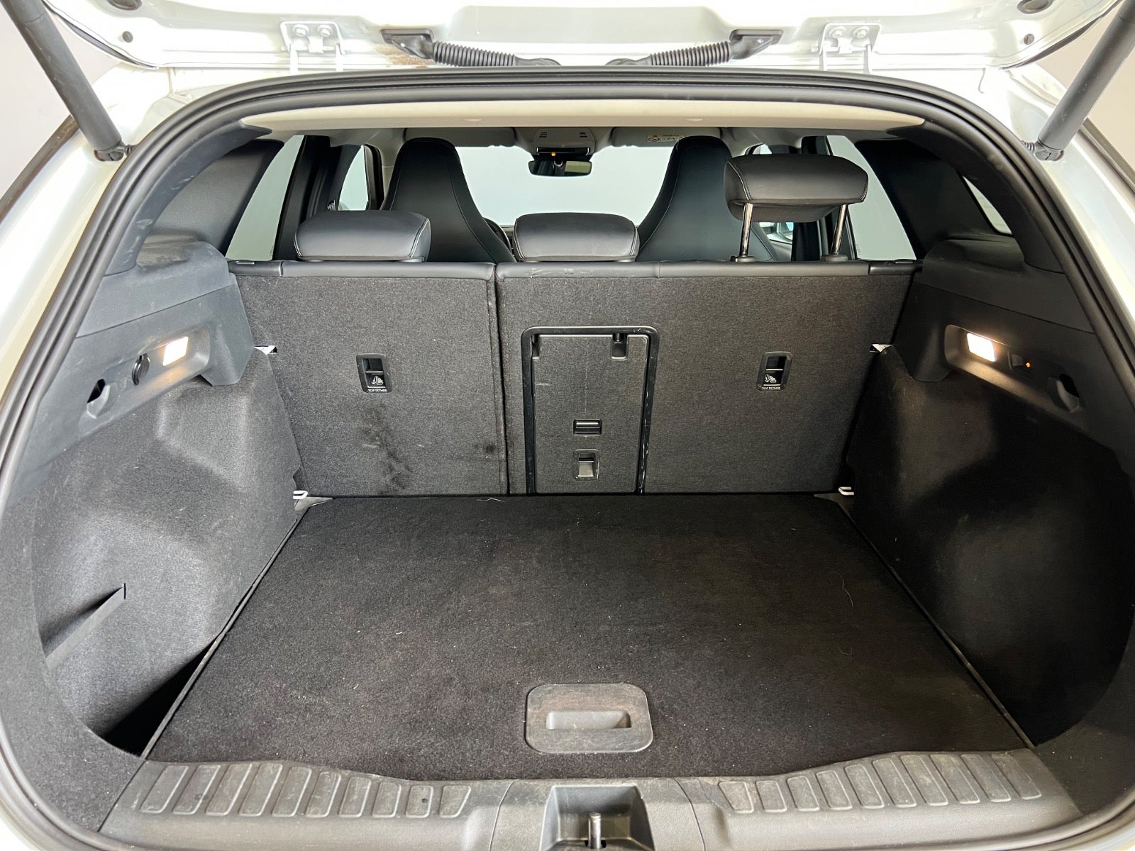 Ford Explorer Select Extended Range