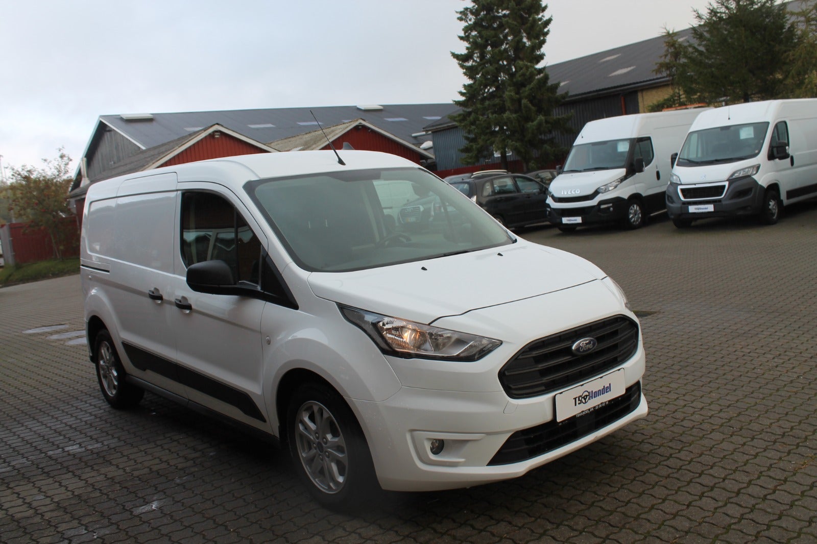 Ford Transit Connect EcoBlue Active aut. lang