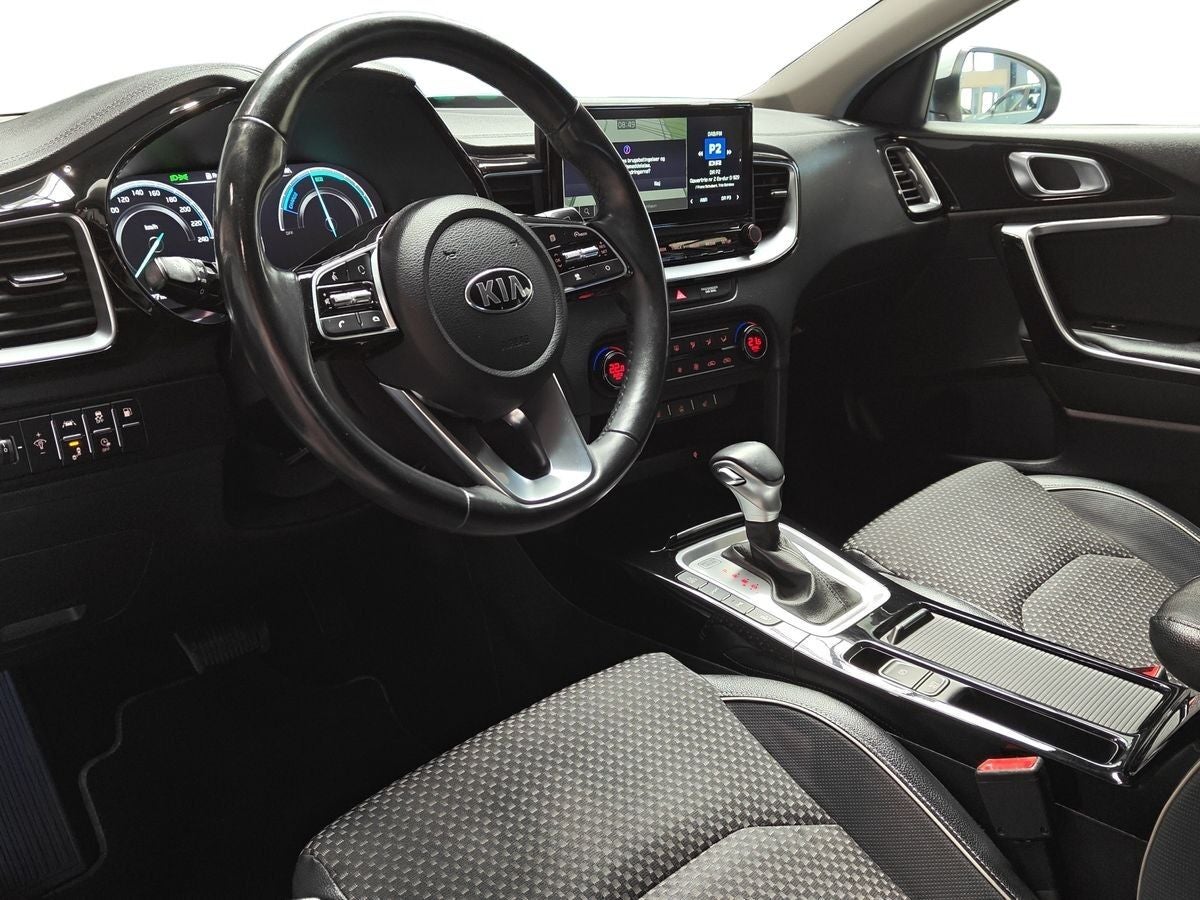 Kia XCeed PHEV Upgrade Intro DCT