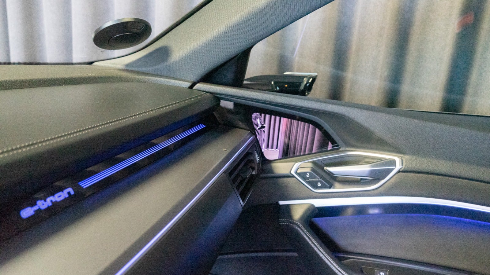 Billede af Audi e-tron 55 S-line Sportback quattro
