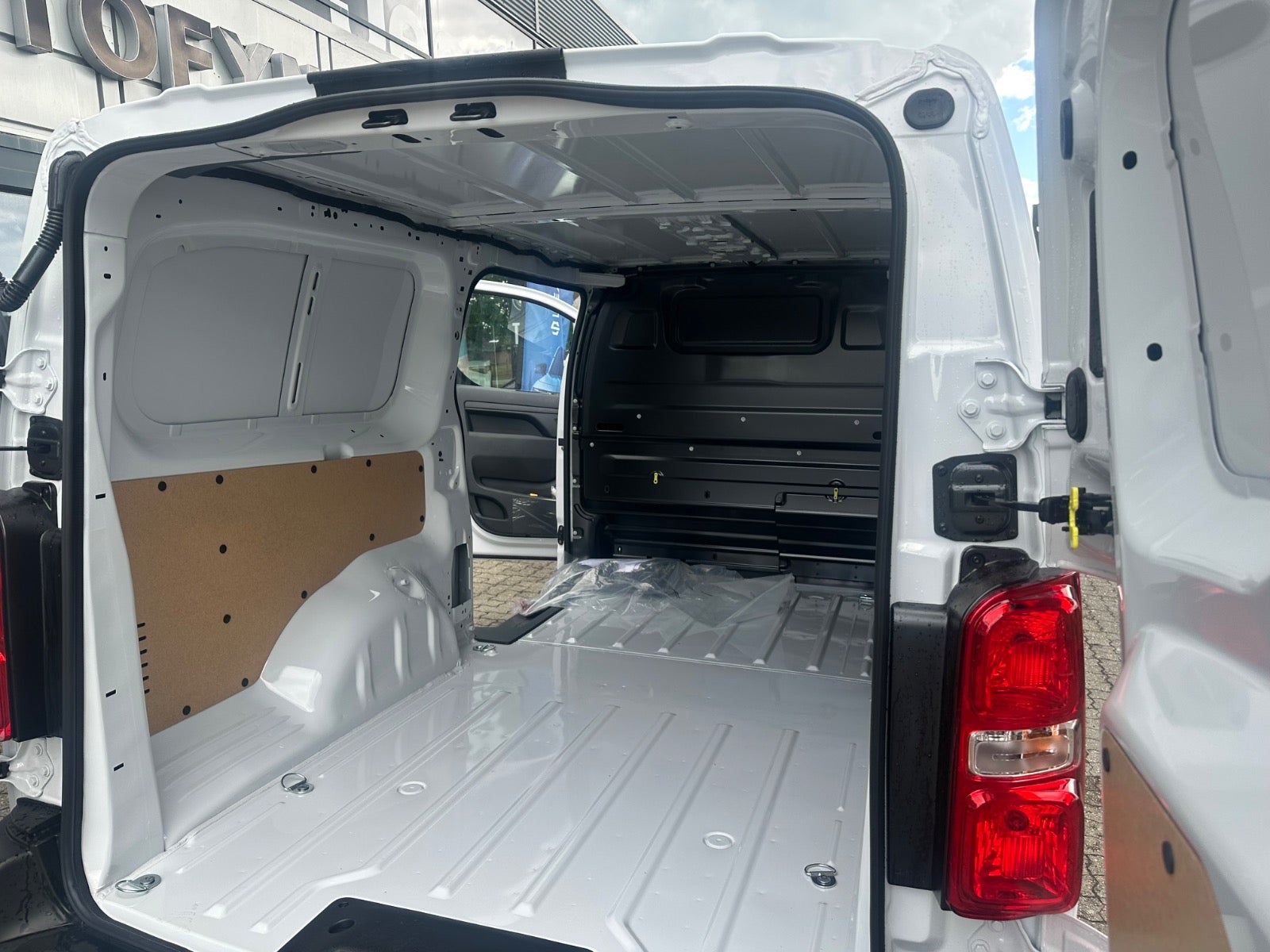 Citroën Jumpy BlueHDi 150 L3 FlexLine EAT8