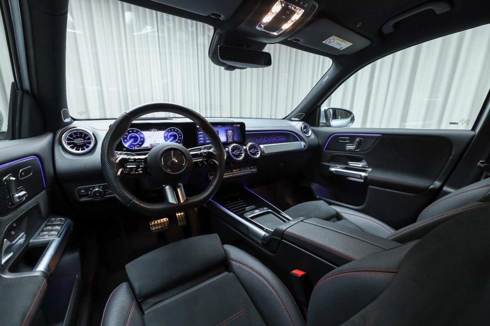 Mercedes-Benz EQB 250+ (4/8)