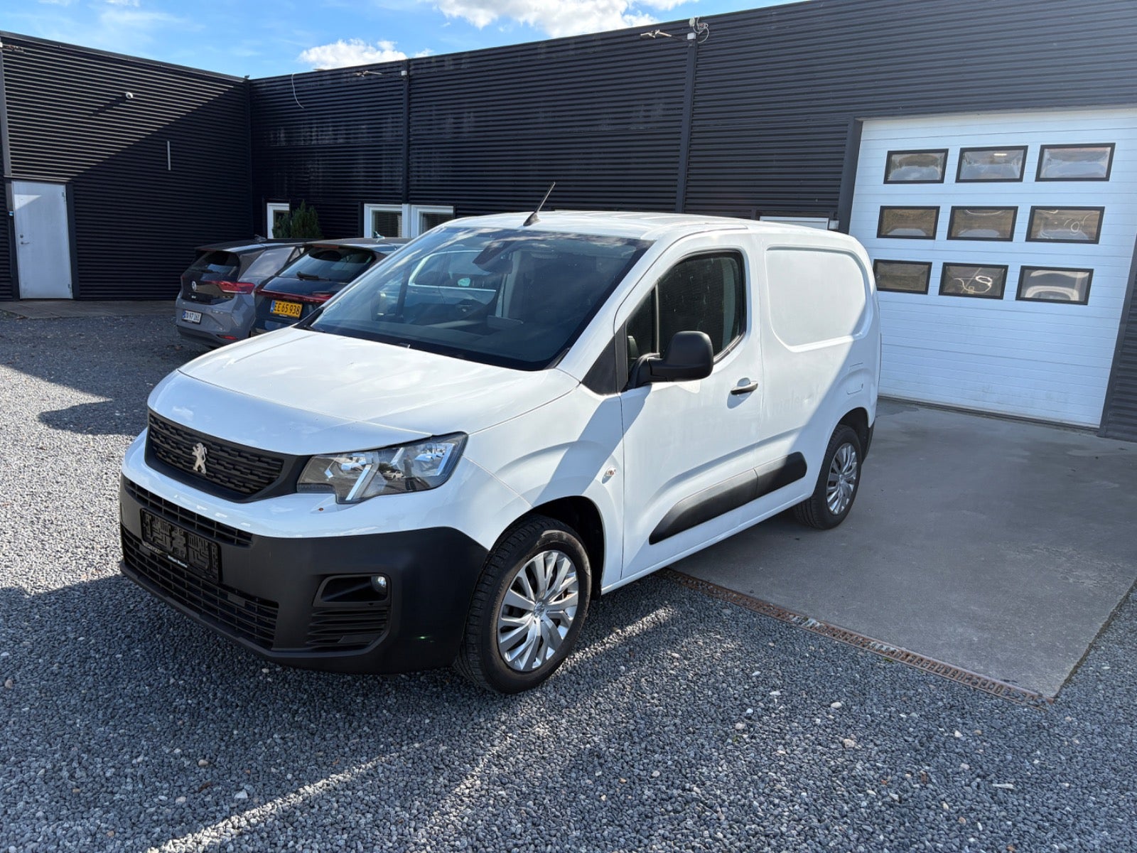Peugeot Partner BlueHDi 100 L1V1 Plus Pro Van