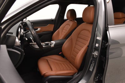 Mercedes C300 de AMG Line stc. aut.