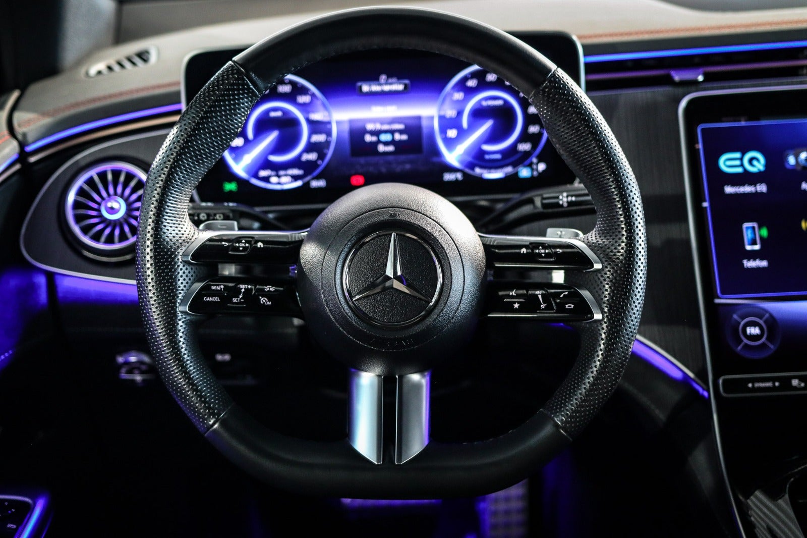 Billede af Mercedes EQE350 SUV  AMG Line 4Matic