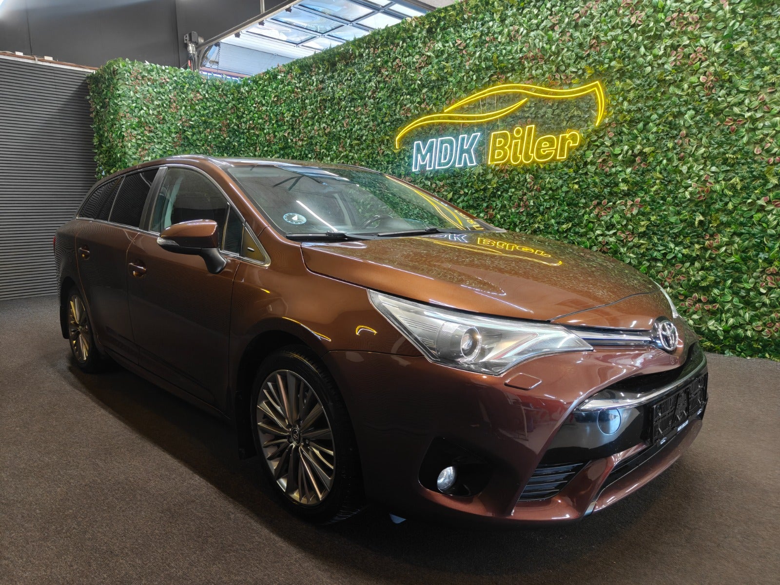 Billede af Toyota Avensis 1,8 VVT-i T2 Executive Touring Sports MDS