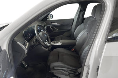 BMW iX1 xDrive30 M-Sport - 4