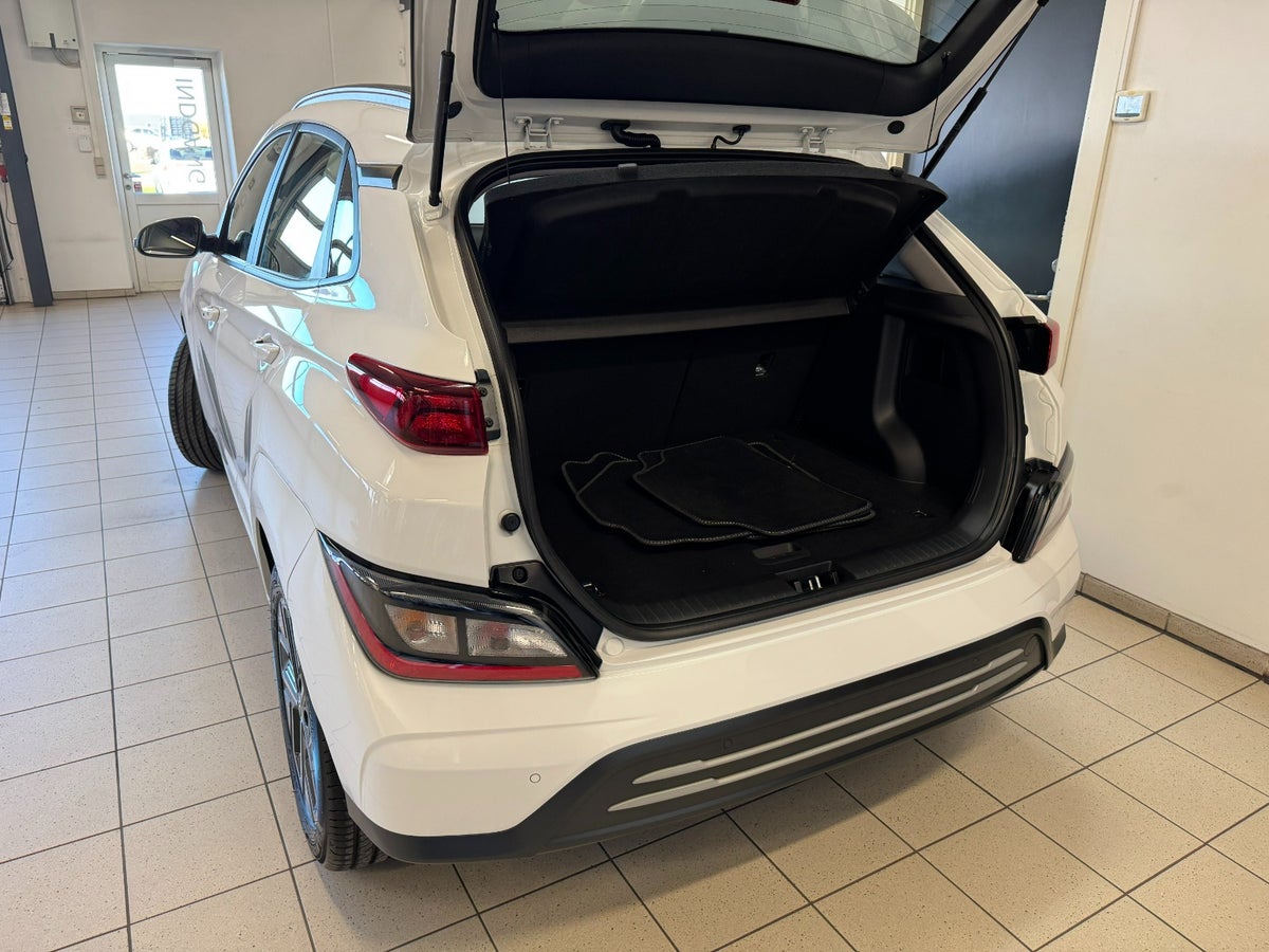 Hyundai Kona EV Select