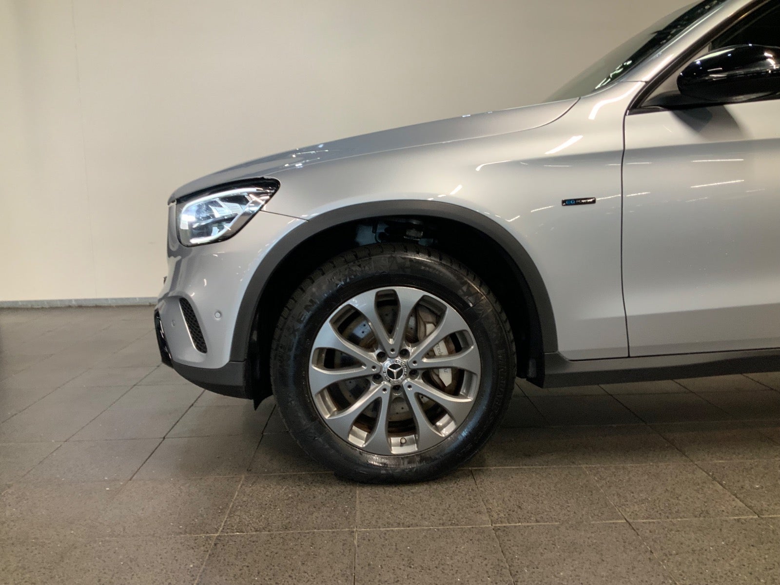 Mercedes-Benz GLC 300 de (4/8)