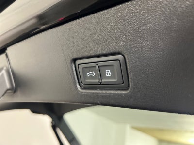 Audi Q4 e-tron S-line Sportback Van