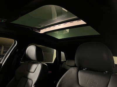 Audi e-tron S-line quattro Van