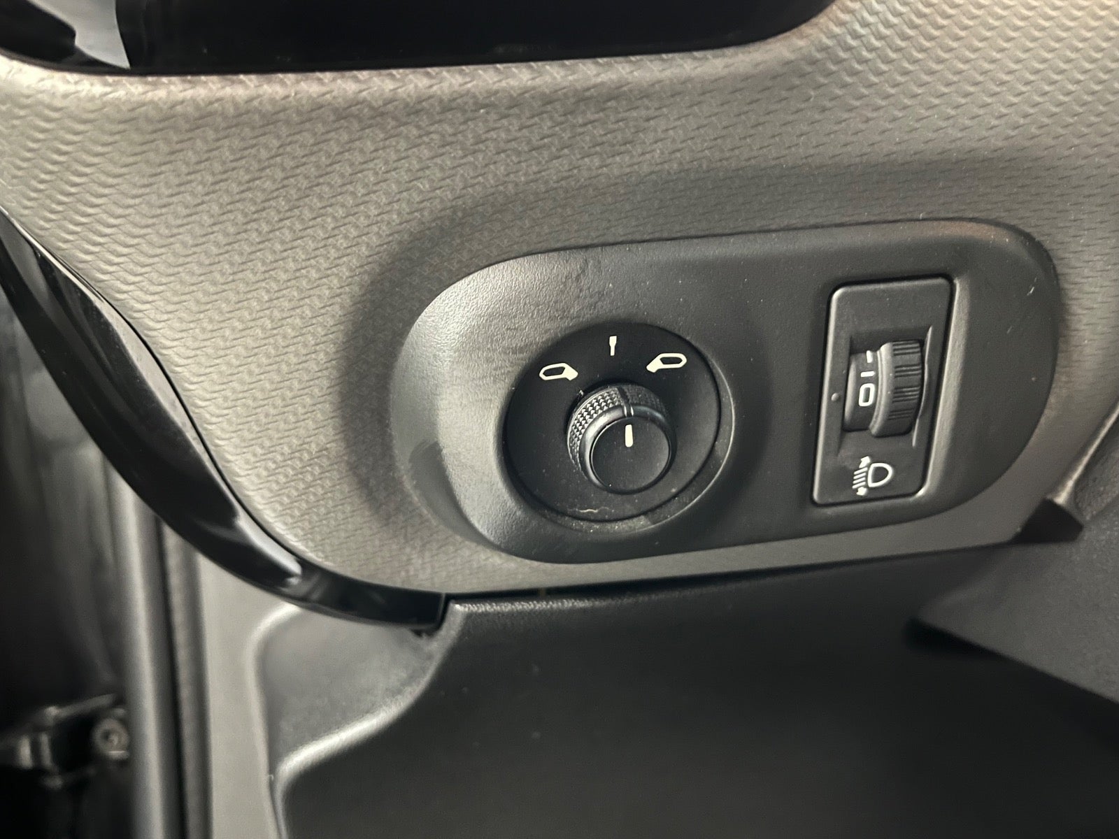 Billede af Citroën C4 Cactus 1,2 PureTech 110 Iconic EAT6 Van