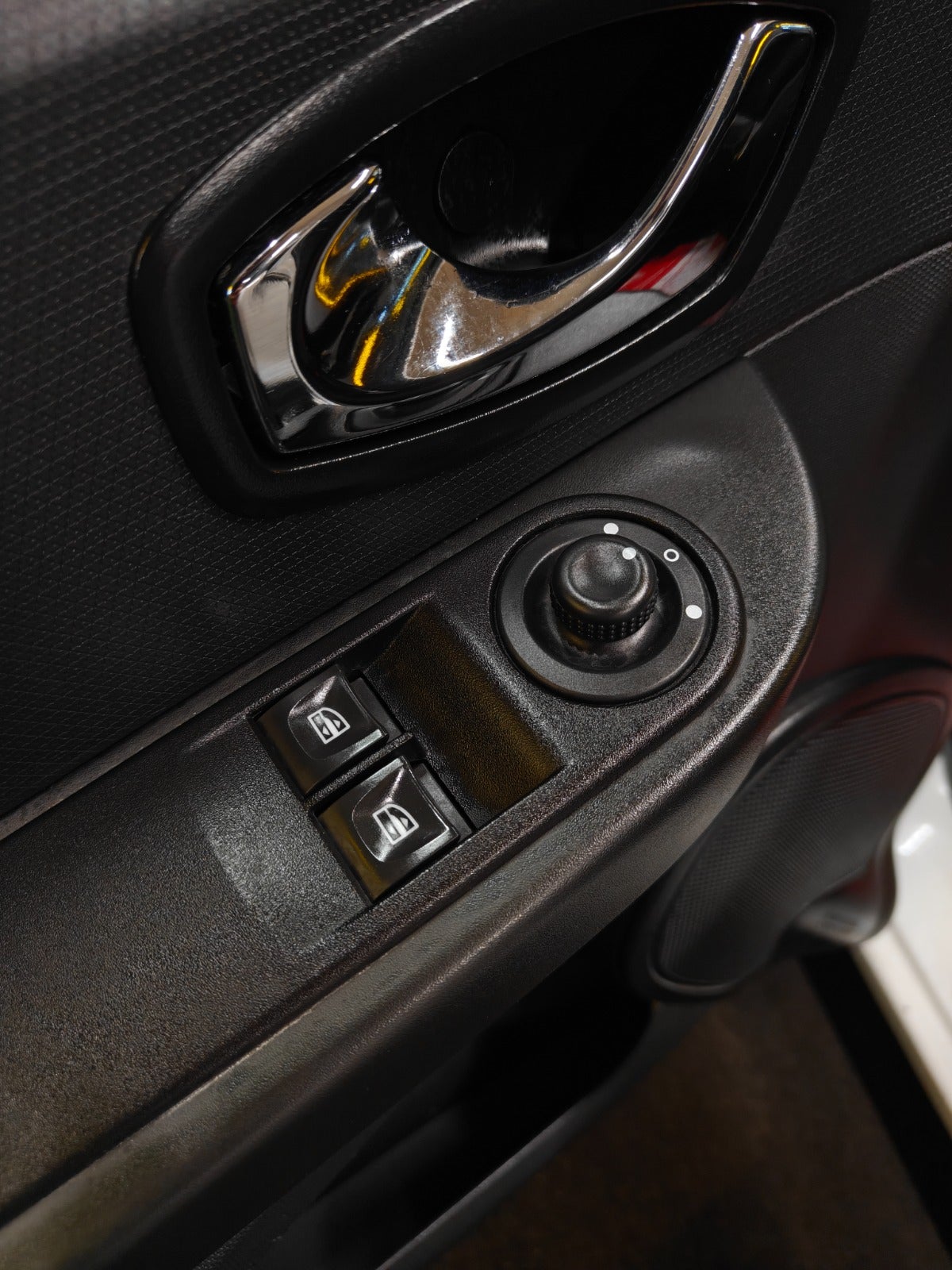 Billede af Renault Clio IV 1,2 16V Authentique