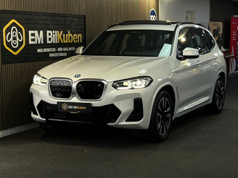 BMW iX3 Charged M-Sport