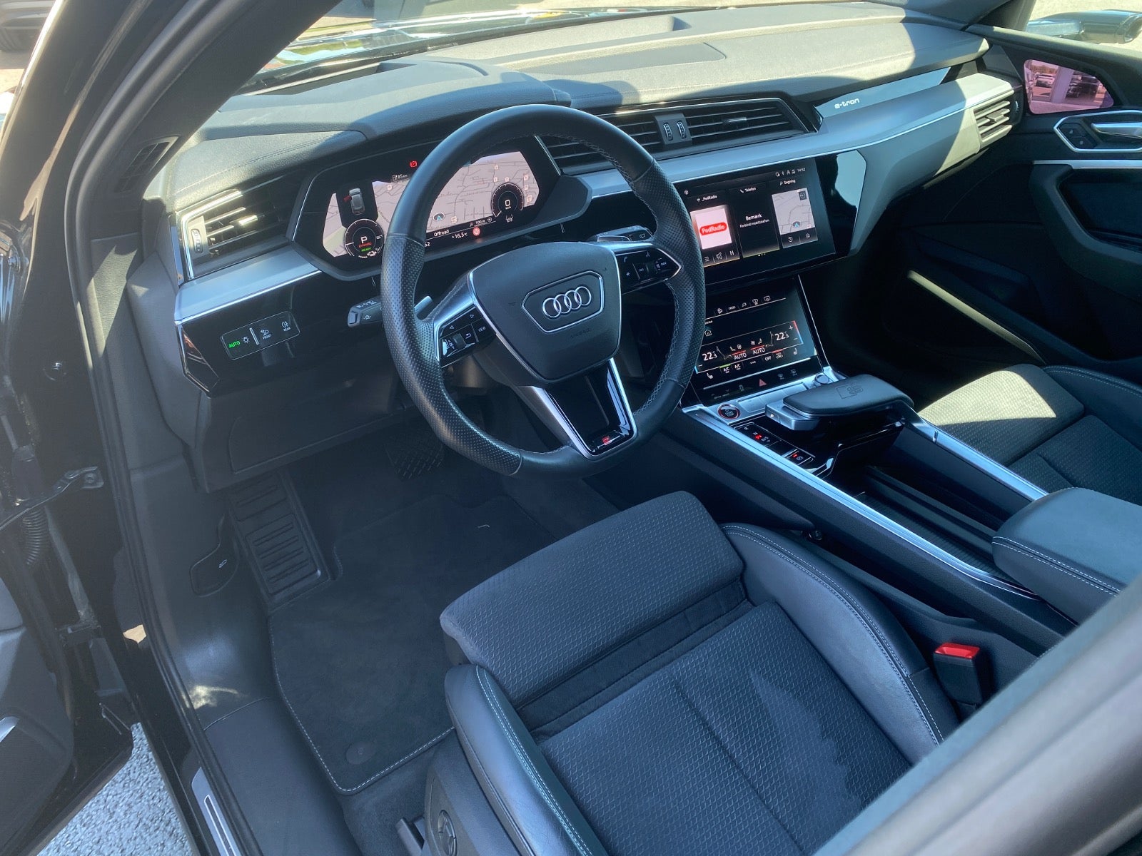Billede af Audi e-tron S  quattro