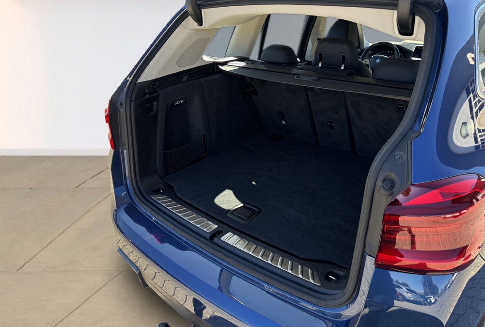 BMW iX3 Charged Plus