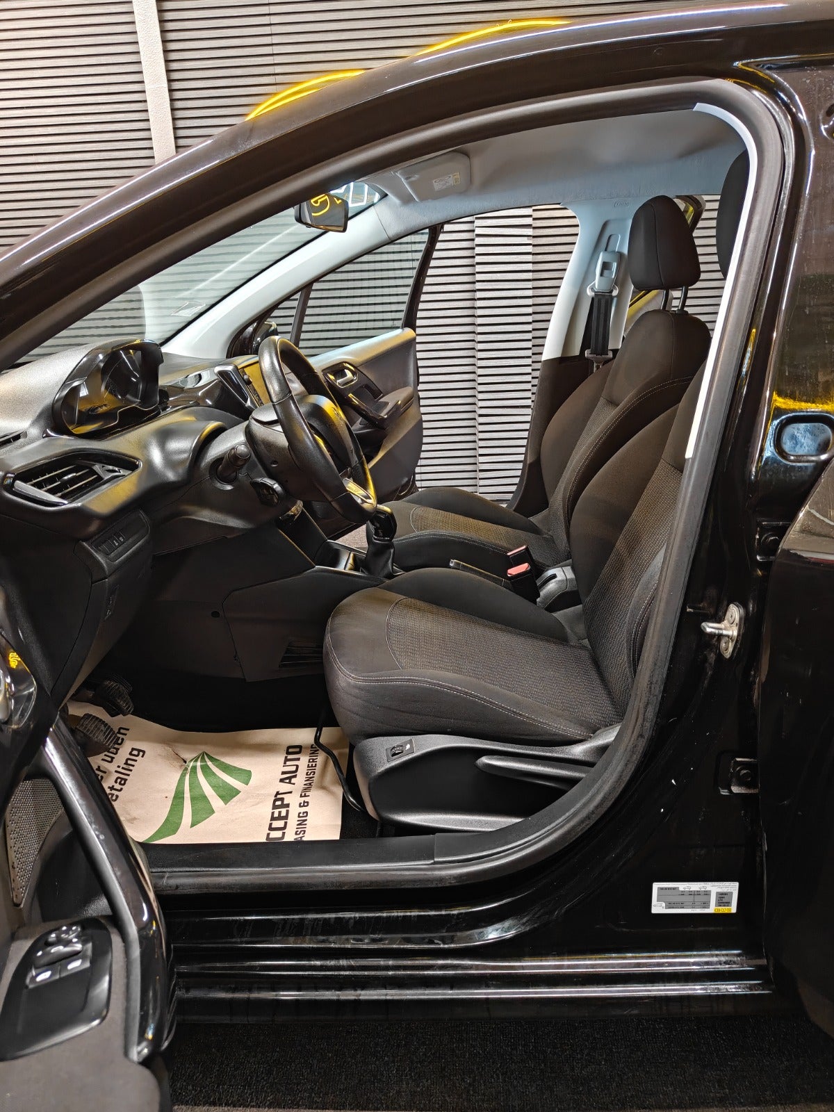 Billede af Peugeot 208 1,6 BlueHDi 100 Allure