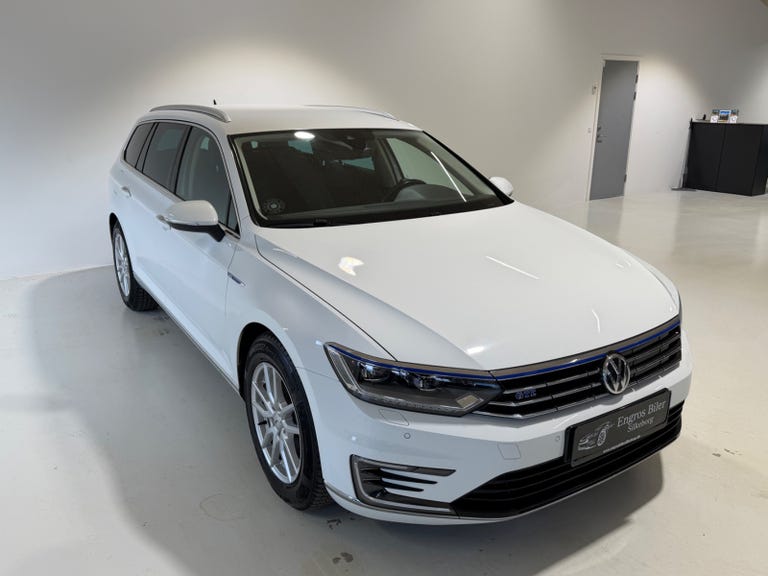 VW Passat GTE Highline+ Variant DSG