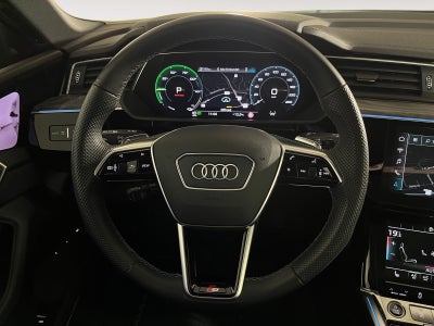 Audi e-tron S-line quattro Van