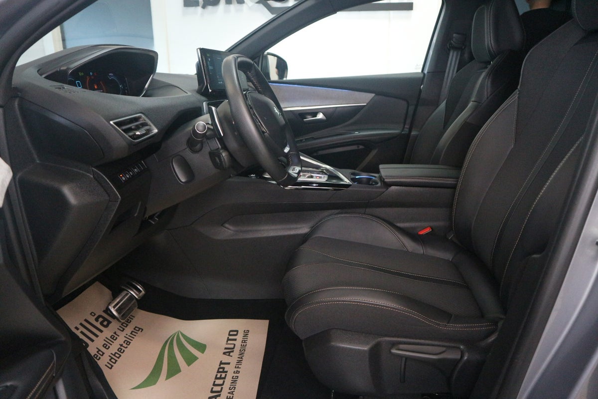 Peugeot 3008 Hybrid GT Black Pack EAT8