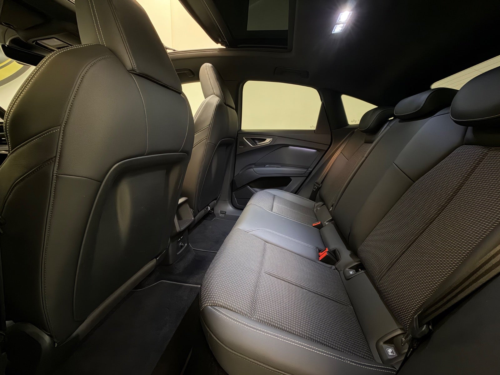 Billede af Audi Q4 e-tron 40 Attitude S-line Sportback