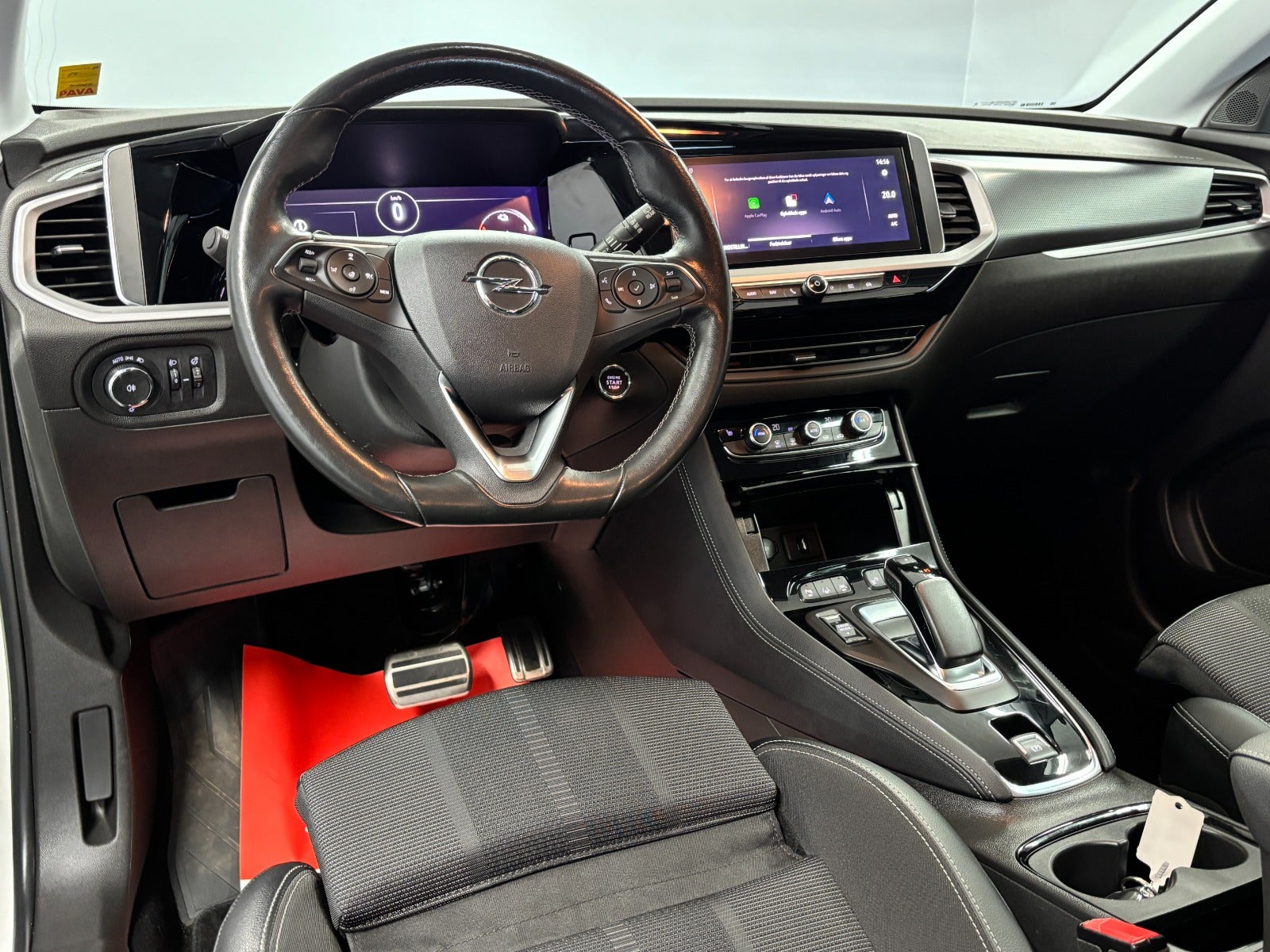 Billede af Opel Grandland 1,6 Hybrid Ultimate aut.