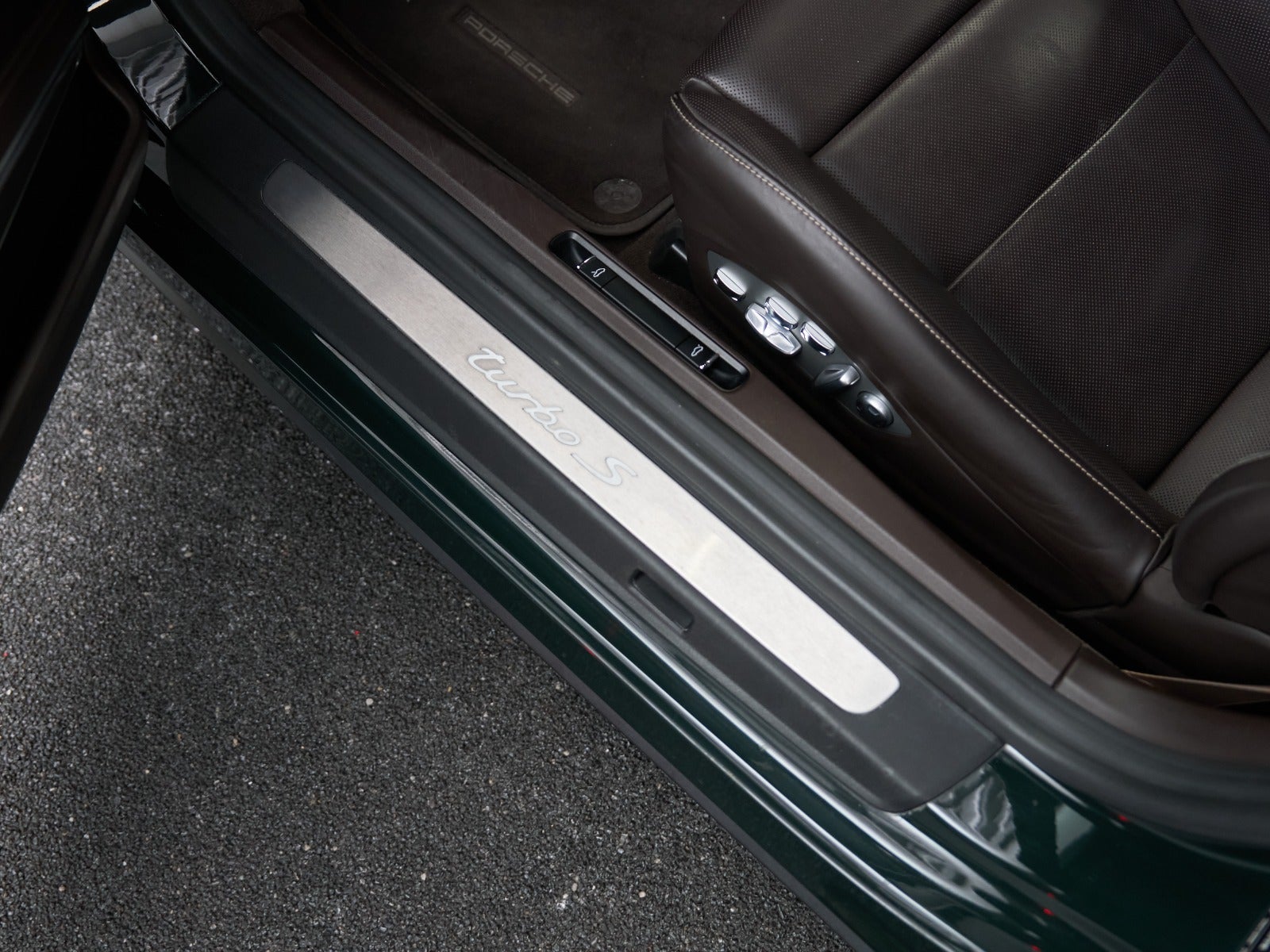 Gallery image 10 of 18