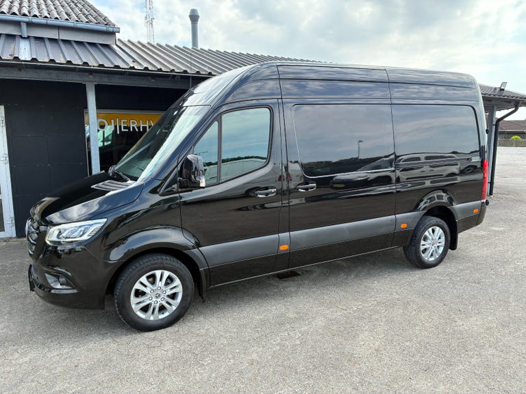 Mercedes Sprinter 319 CDi A2 Kassevogn aut. RWD