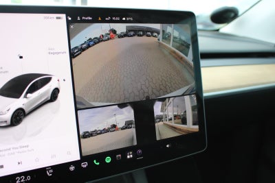 Tesla Model Y Long Range AWD